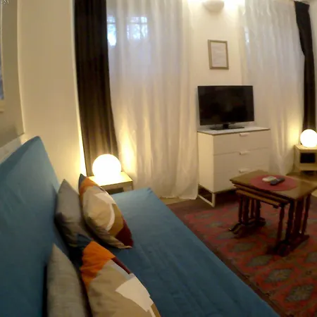 Lilium House Apts * Rome