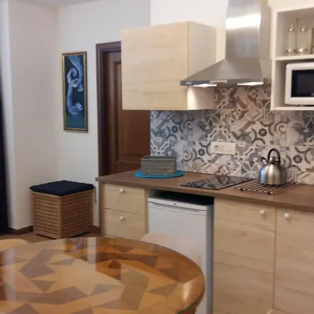 Lilium House Apts Apartment